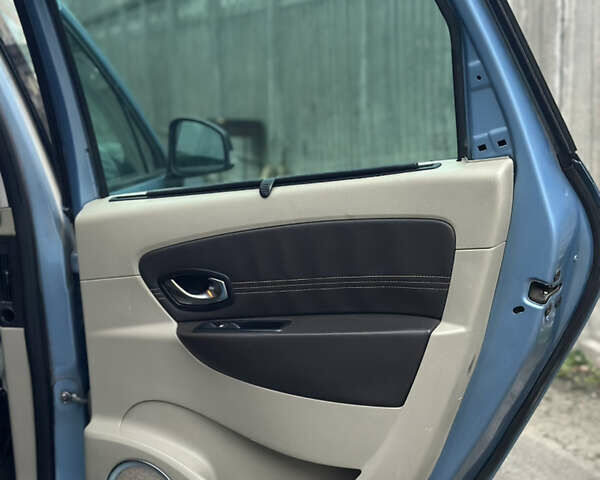 Синий Рено Гранд Сценик, объемом двигателя 1.5 л и пробегом 453 тыс. км за 5900 $, фото 25 на Automoto.ua