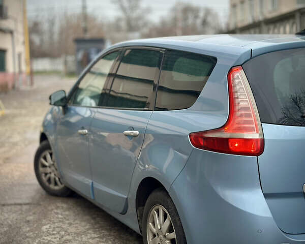 Синий Рено Гранд Сценик, объемом двигателя 1.5 л и пробегом 453 тыс. км за 5900 $, фото 14 на Automoto.ua