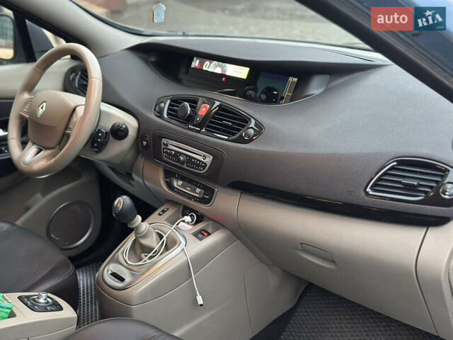 Синий Рено Гранд Сценик, объемом двигателя 1.5 л и пробегом 453 тыс. км за 5900 $, фото 28 на Automoto.ua