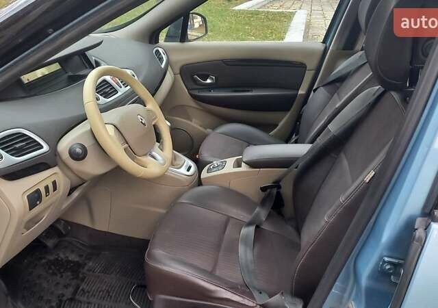 Синий Рено Гранд Сценик, объемом двигателя 2 л и пробегом 231 тыс. км за 7350 $, фото 19 на Automoto.ua