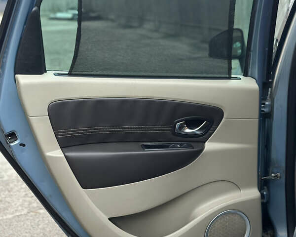 Синий Рено Гранд Сценик, объемом двигателя 1.5 л и пробегом 453 тыс. км за 5900 $, фото 21 на Automoto.ua