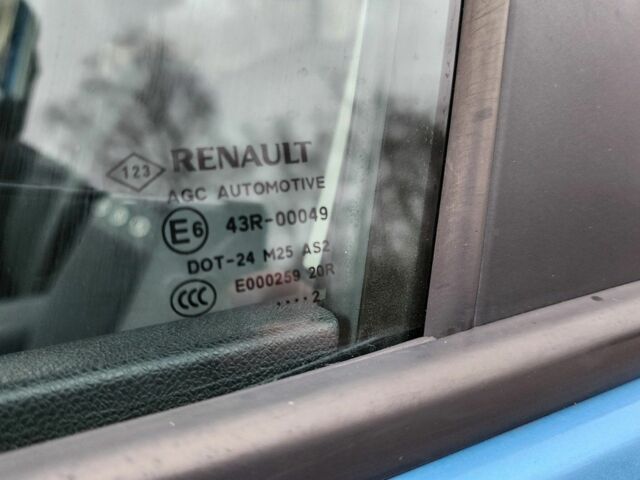 Синій Рено Гранд Сценік, об'ємом двигуна 0.15 л та пробігом 277 тис. км за 9310 $, фото 8 на Automoto.ua