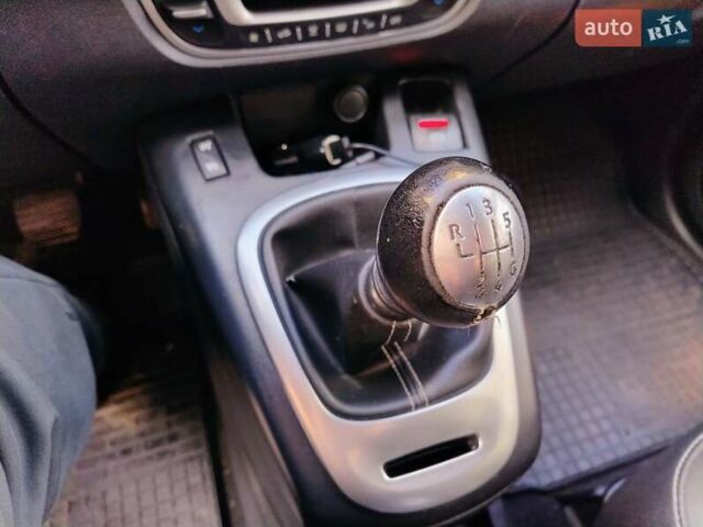 Синій Рено Гранд Сценік, об'ємом двигуна 1.6 л та пробігом 265 тис. км за 7500 $, фото 29 на Automoto.ua