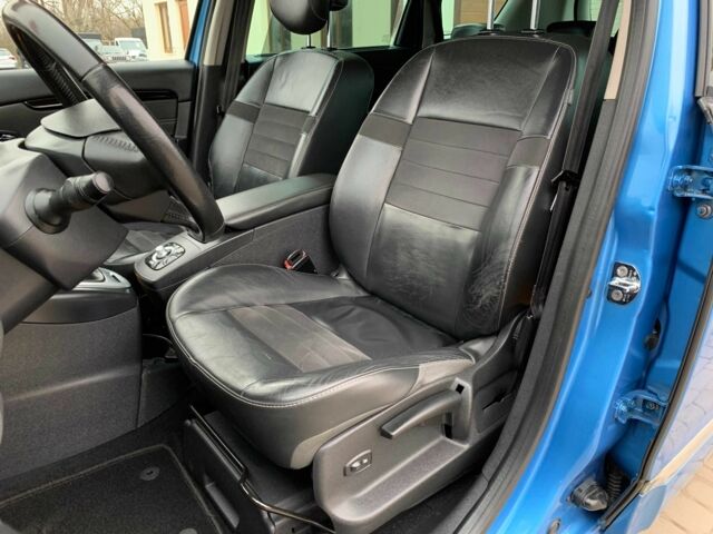 Синій Рено Гранд Сценік, об'ємом двигуна 1.6 л та пробігом 312 тис. км за 9255 $, фото 11 на Automoto.ua