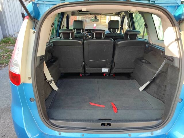 Синий Рено Гранд Сценик, объемом двигателя 1.6 л и пробегом 209 тыс. км за 9650 $, фото 19 на Automoto.ua