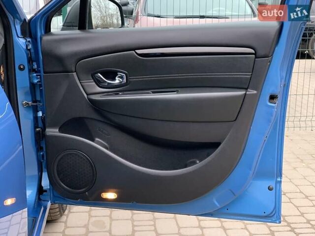 Синій Рено Гранд Сценік, об'ємом двигуна 1.6 л та пробігом 312 тис. км за 9255 $, фото 35 на Automoto.ua