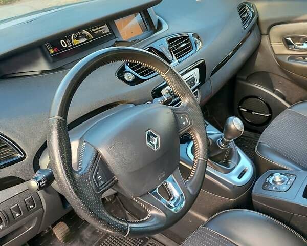 Синий Рено Гранд Сценик, объемом двигателя 1.6 л и пробегом 209 тыс. км за 9800 $, фото 26 на Automoto.ua