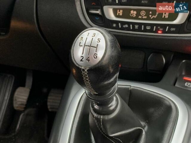 Синій Рено Гранд Сценік, об'ємом двигуна 1.6 л та пробігом 312 тис. км за 9255 $, фото 41 на Automoto.ua