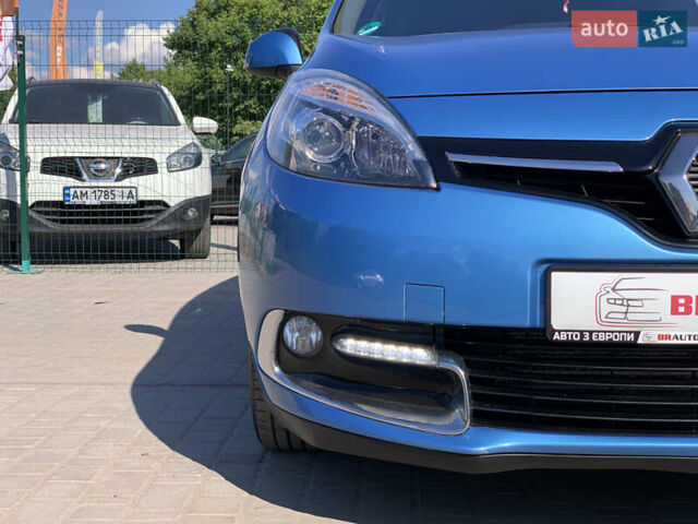 Синій Рено Гранд Сценік, об'ємом двигуна 1.6 л та пробігом 311 тис. км за 9155 $, фото 8 на Automoto.ua