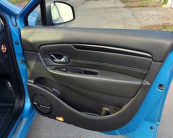 Синий Рено Гранд Сценик, объемом двигателя 1.6 л и пробегом 209 тыс. км за 9800 $, фото 33 на Automoto.ua