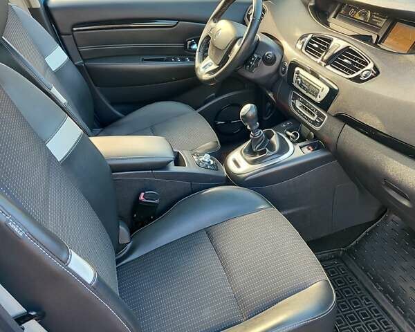 Синий Рено Гранд Сценик, объемом двигателя 1.6 л и пробегом 209 тыс. км за 9800 $, фото 35 на Automoto.ua