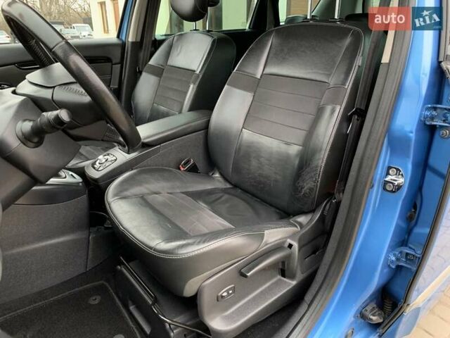 Синій Рено Гранд Сценік, об'ємом двигуна 1.6 л та пробігом 312 тис. км за 9255 $, фото 25 на Automoto.ua