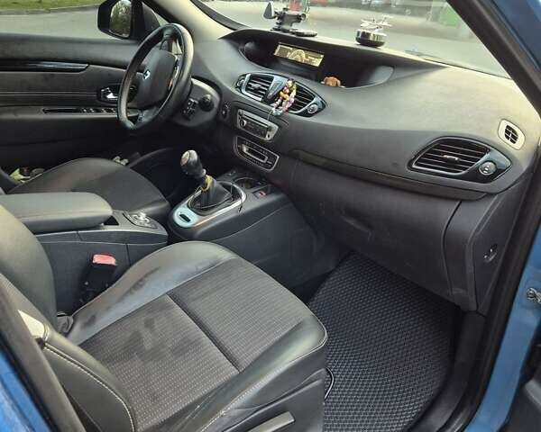 Синий Рено Гранд Сценик, объемом двигателя 1.5 л и пробегом 181 тыс. км за 9300 $, фото 7 на Automoto.ua