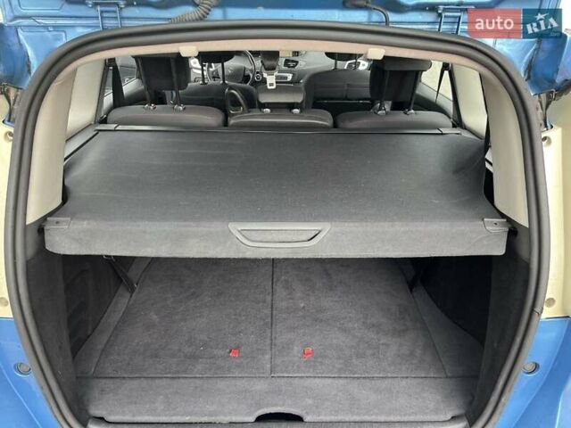 Синій Рено Гранд Сценік, об'ємом двигуна 1.5 л та пробігом 300 тис. км за 8750 $, фото 26 на Automoto.ua