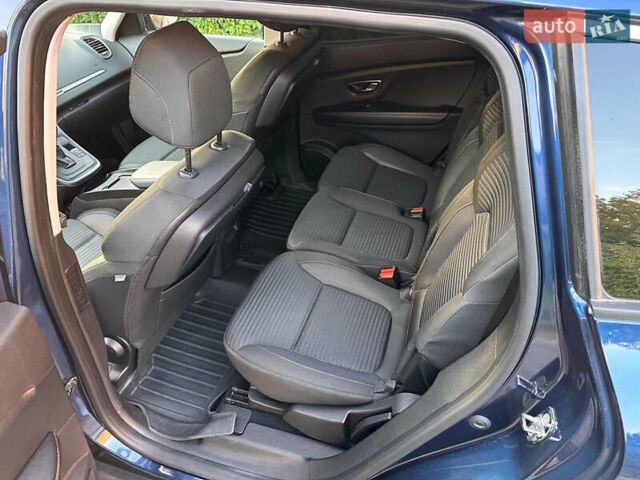 Синий Рено Гранд Сценик, объемом двигателя 1.5 л и пробегом 266 тыс. км за 13800 $, фото 16 на Automoto.ua