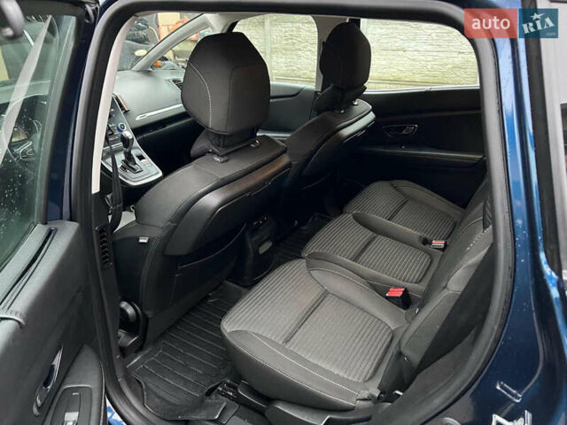 Синий Рено Гранд Сценик, объемом двигателя 1.5 л и пробегом 266 тыс. км за 13800 $, фото 4 на Automoto.ua