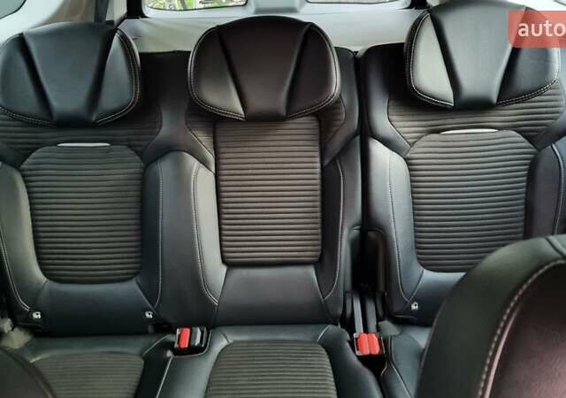 Синий Рено Гранд Сценик, объемом двигателя 1.6 л и пробегом 230 тыс. км за 16000 $, фото 8 на Automoto.ua