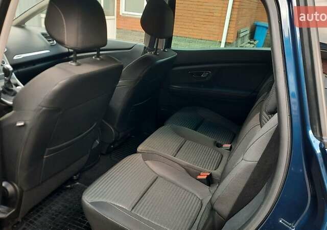 Синий Рено Гранд Сценик, объемом двигателя 1.7 л и пробегом 169 тыс. км за 16250 $, фото 23 на Automoto.ua