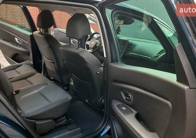 Синий Рено Гранд Сценик, объемом двигателя 1.7 л и пробегом 169 тыс. км за 16250 $, фото 25 на Automoto.ua