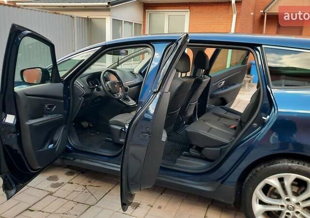 Синий Рено Гранд Сценик, объемом двигателя 1.7 л и пробегом 169 тыс. км за 16250 $, фото 28 на Automoto.ua