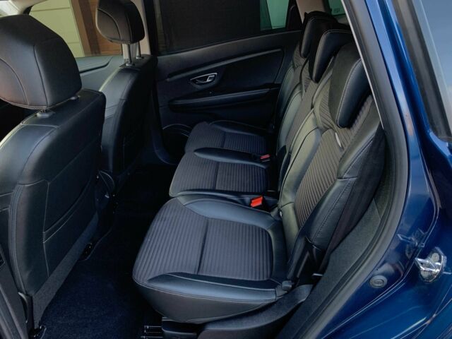 Синій Рено Гранд Сценік, об'ємом двигуна 1.7 л та пробігом 137 тис. км за 17499 $, фото 12 на Automoto.ua