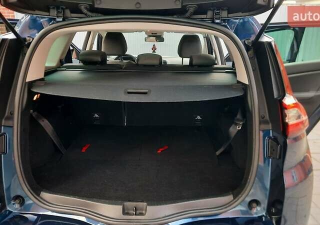 Синий Рено Гранд Сценик, объемом двигателя 1.7 л и пробегом 169 тыс. км за 16250 $, фото 24 на Automoto.ua