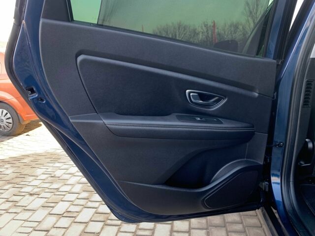 Синій Рено Гранд Сценік, об'ємом двигуна 1.7 л та пробігом 137 тис. км за 17499 $, фото 11 на Automoto.ua