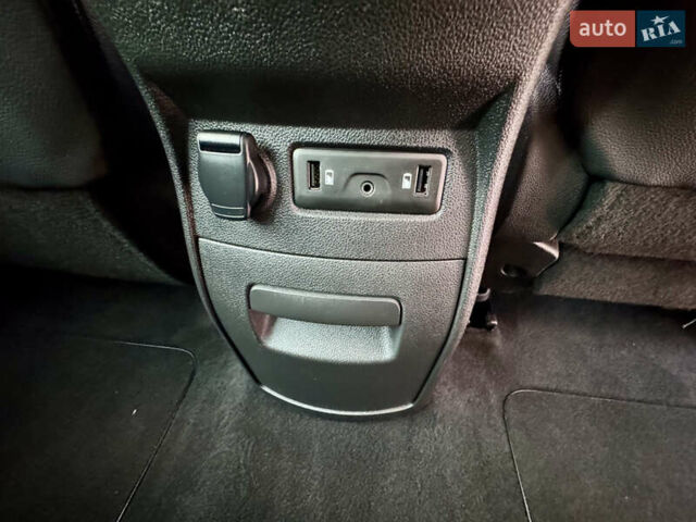 Синій Рено Гранд Сценік, об'ємом двигуна 1.7 л та пробігом 233 тис. км за 15800 $, фото 32 на Automoto.ua