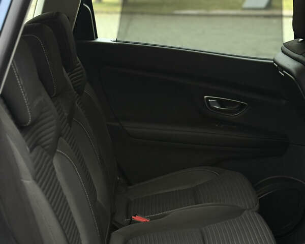 Синий Рено Гранд Сценик, объемом двигателя 1.75 л и пробегом 215 тыс. км за 15400 $, фото 51 на Automoto.ua