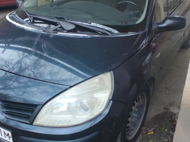 Синий Рено Гранд Сценик, объемом двигателя 1.5 л и пробегом 370 тыс. км за 4000 $, фото 6 на Automoto.ua