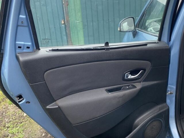 Синій Рено Гранд Сценік, об'ємом двигуна 1.5 л та пробігом 198 тис. км за 5700 $, фото 14 на Automoto.ua