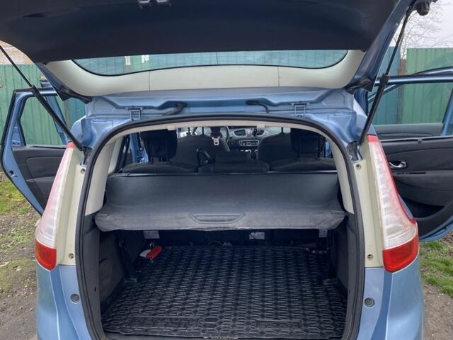 Синій Рено Гранд Сценік, об'ємом двигуна 1.5 л та пробігом 198 тис. км за 5700 $, фото 4 на Automoto.ua