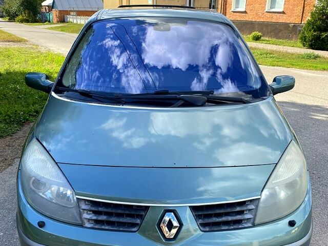 Зеленый Рено Гранд Сценик, объемом двигателя 2 л и пробегом 253 тыс. км за 5300 $, фото 1 на Automoto.ua