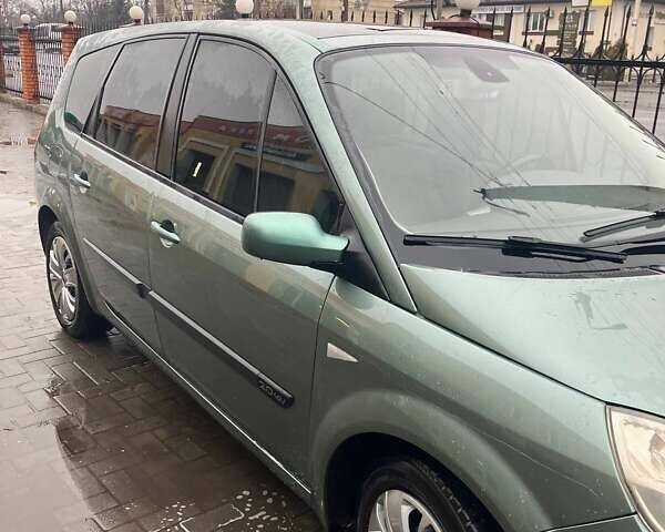 Зеленый Рено Гранд Сценик, объемом двигателя 2 л и пробегом 249 тыс. км за 4950 $, фото 3 на Automoto.ua