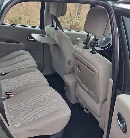 Зелений Рено Гранд Сценік, об'ємом двигуна 1.9 л та пробігом 315 тис. км за 5300 $, фото 3 на Automoto.ua