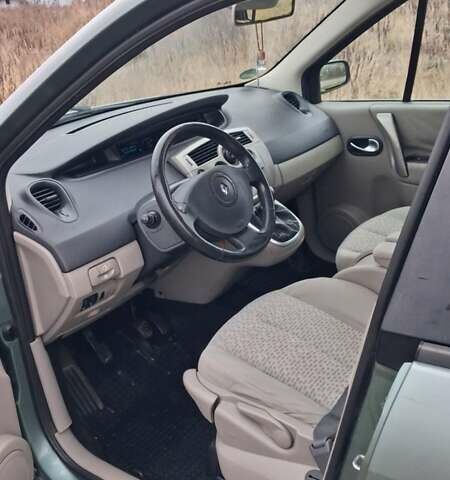 Зелений Рено Гранд Сценік, об'ємом двигуна 1.9 л та пробігом 315 тис. км за 5300 $, фото 1 на Automoto.ua