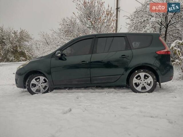 Зеленый Рено Гранд Сценик, объемом двигателя 1.9 л и пробегом 389 тыс. км за 6800 $, фото 12 на Automoto.ua