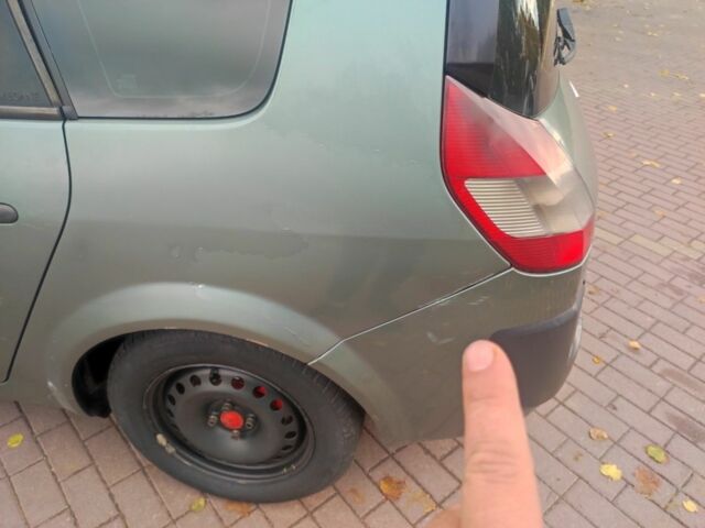 Зелений Рено Гранд Сценік, об'ємом двигуна 1.9 л та пробігом 420 тис. км за 4500 $, фото 3 на Automoto.ua