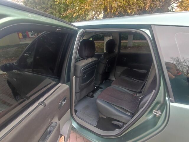 Зелений Рено Гранд Сценік, об'ємом двигуна 1.9 л та пробігом 420 тис. км за 4500 $, фото 7 на Automoto.ua