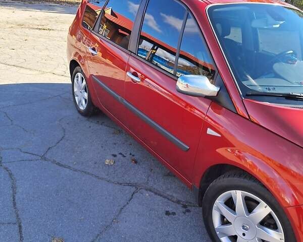 Оранжевый Рено Гранд Сценик, объемом двигателя 2 л и пробегом 220 тыс. км за 6500 $, фото 21 на Automoto.ua