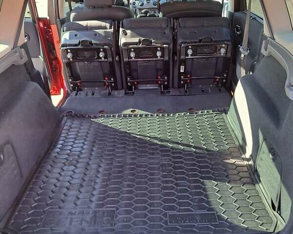 Оранжевый Рено Гранд Сценик, объемом двигателя 2 л и пробегом 220 тыс. км за 6500 $, фото 10 на Automoto.ua