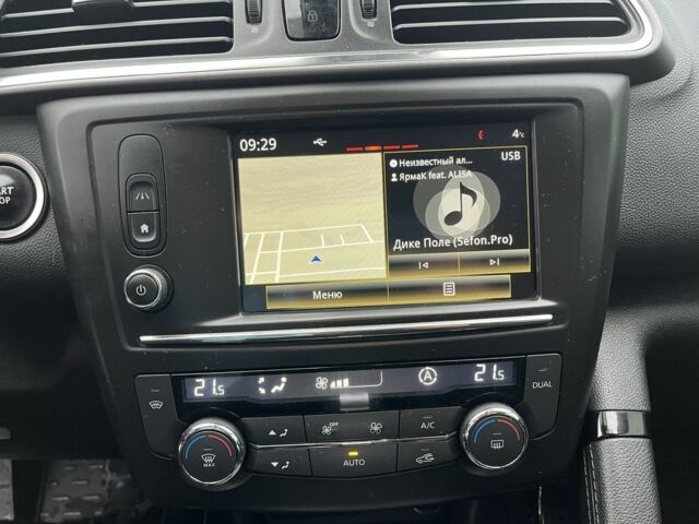 Белый Рено Kadjar, объемом двигателя 1.5 л и пробегом 162 тыс. км за 16750 $, фото 6 на Automoto.ua