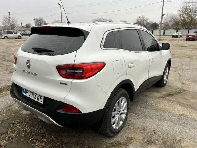 Белый Рено Kadjar, объемом двигателя 1.5 л и пробегом 162 тыс. км за 16750 $, фото 1 на Automoto.ua