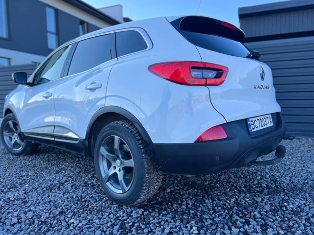 Белый Рено Kadjar, объемом двигателя 1.5 л и пробегом 258 тыс. км за 14600 $, фото 3 на Automoto.ua