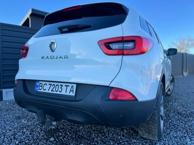Белый Рено Kadjar, объемом двигателя 1.5 л и пробегом 258 тыс. км за 14600 $, фото 4 на Automoto.ua