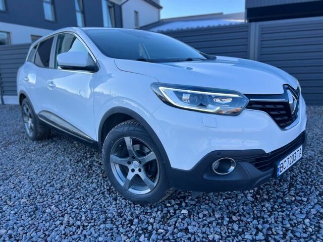 Белый Рено Kadjar, объемом двигателя 1.5 л и пробегом 258 тыс. км за 14600 $, фото 2 на Automoto.ua