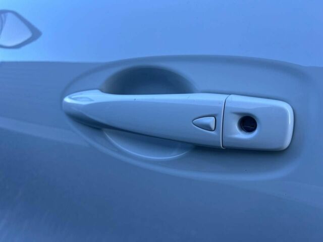 Белый Рено Kadjar, объемом двигателя 1.5 л и пробегом 258 тыс. км за 14600 $, фото 8 на Automoto.ua