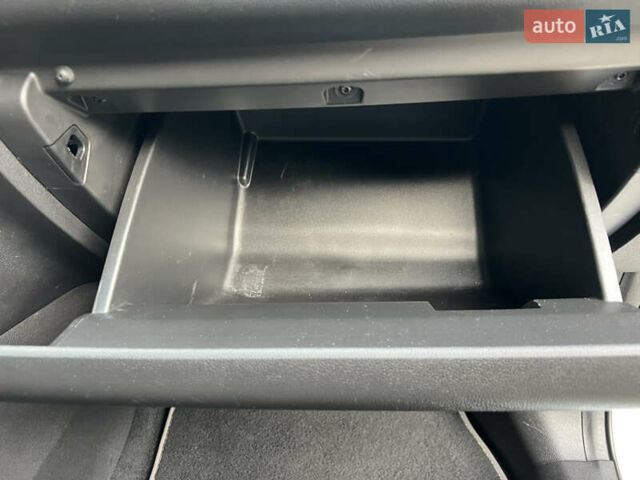 Белый Рено Kadjar, объемом двигателя 1.6 л и пробегом 252 тыс. км за 17800 $, фото 90 на Automoto.ua