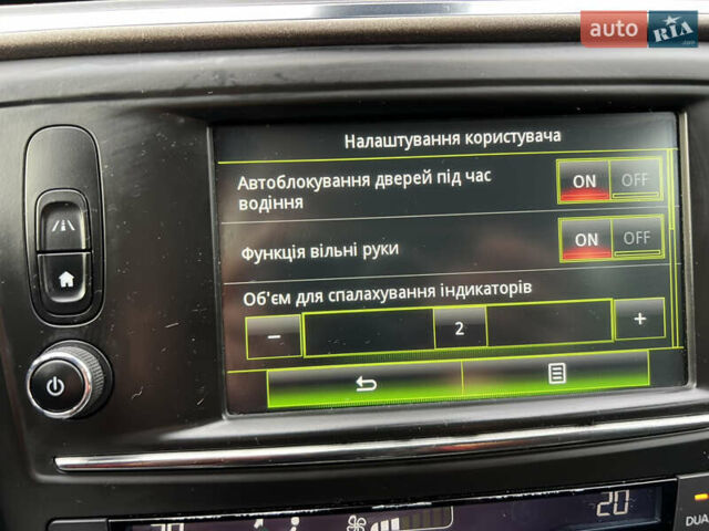 Белый Рено Kadjar, объемом двигателя 1.6 л и пробегом 252 тыс. км за 17800 $, фото 60 на Automoto.ua