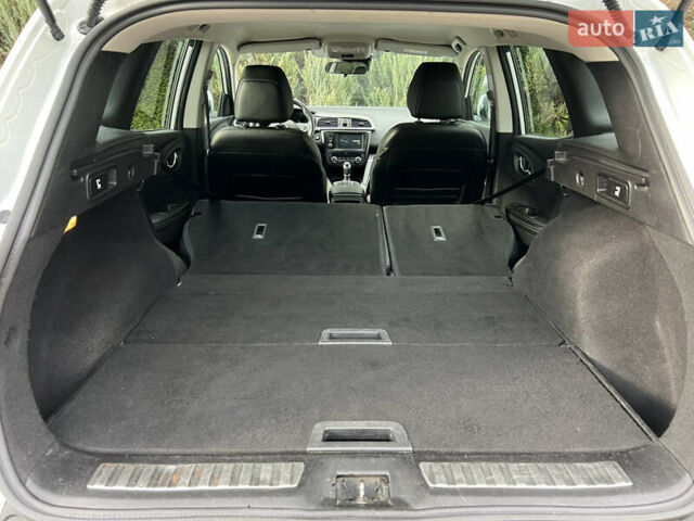 Белый Рено Kadjar, объемом двигателя 1.6 л и пробегом 252 тыс. км за 17800 $, фото 145 на Automoto.ua